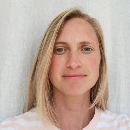 Portraitfoto Esther Kuhn