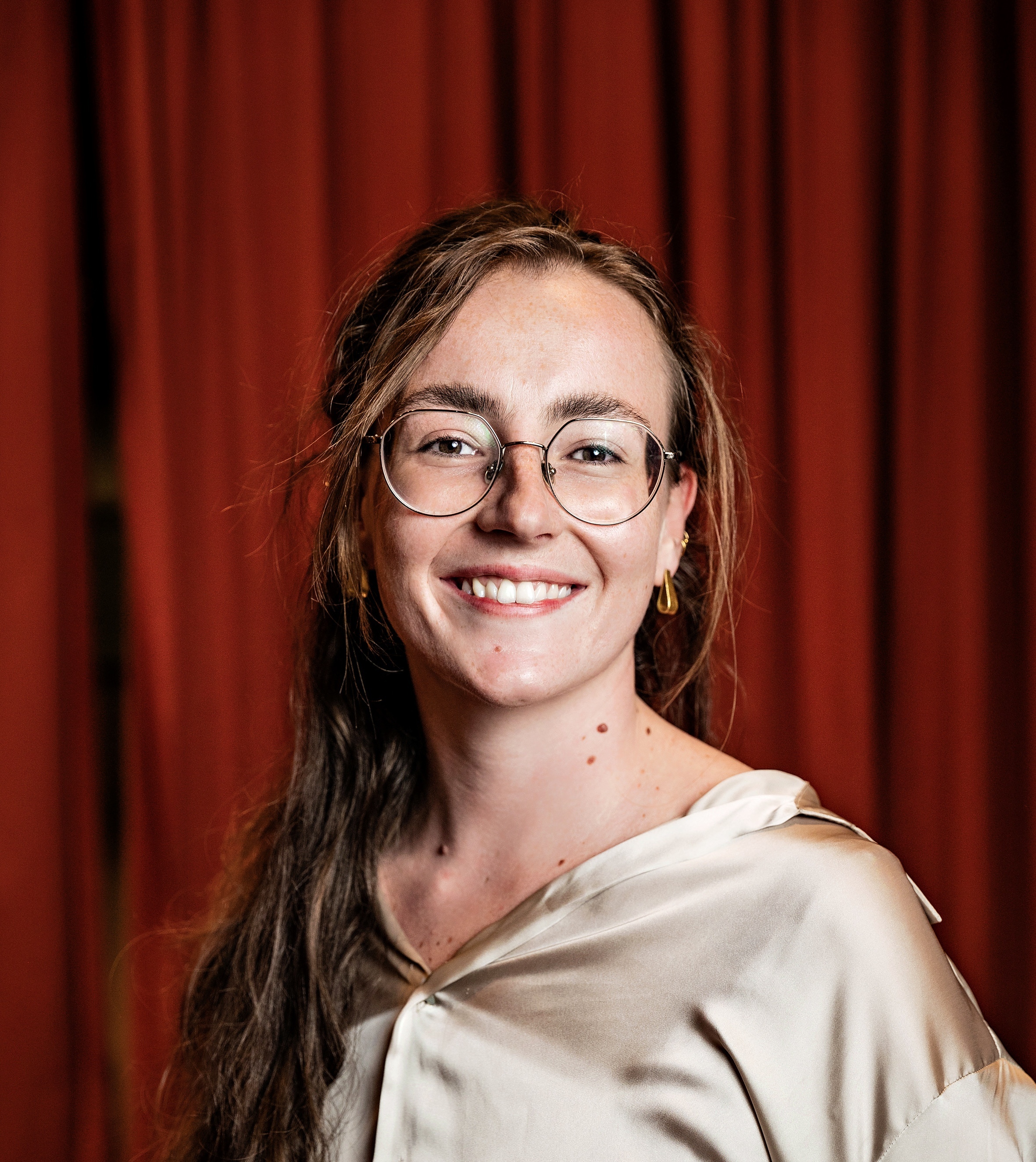 Portraitfoto Lea Niedermair