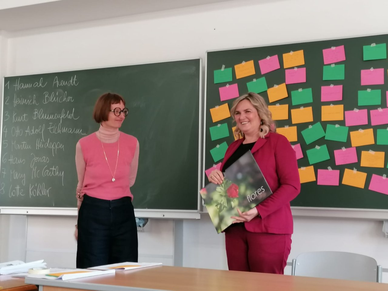 Renate Gebhard und Direktorin Heidi Hintner