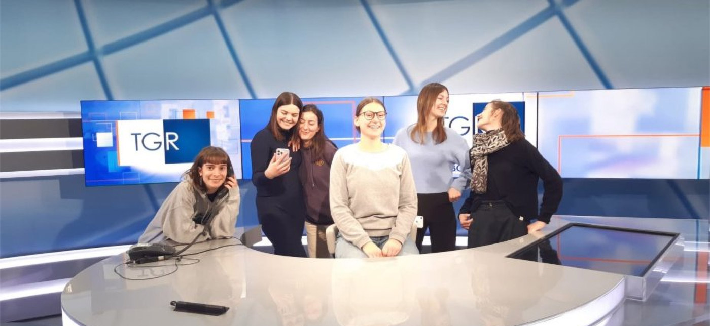 SchülerInnen im Rai Südtirol Studio